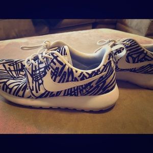 Nike woman’s shoes - striped design